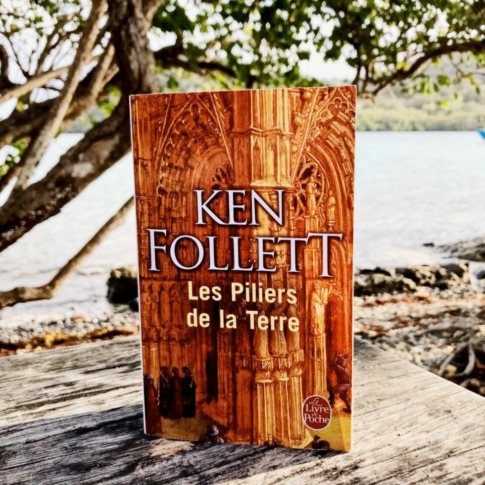 Ken Follett Les Piliers De La Terre Trilogie Avis livre : Les Piliers de la Terre • Ken Follett | Pluume Lectures